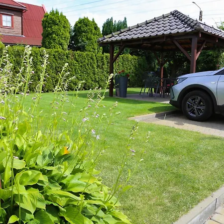 U Slonia ホームステイ